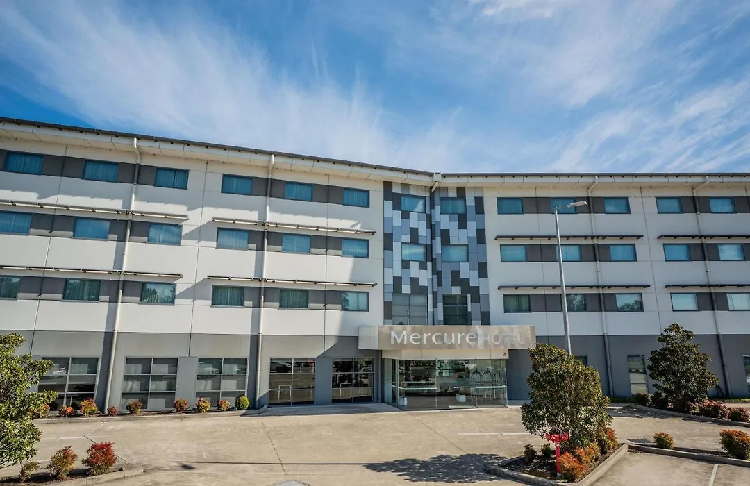 Mercure Newcastle Airport-1