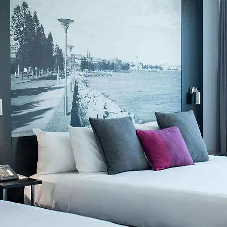Mercure Newcastle Airport-3